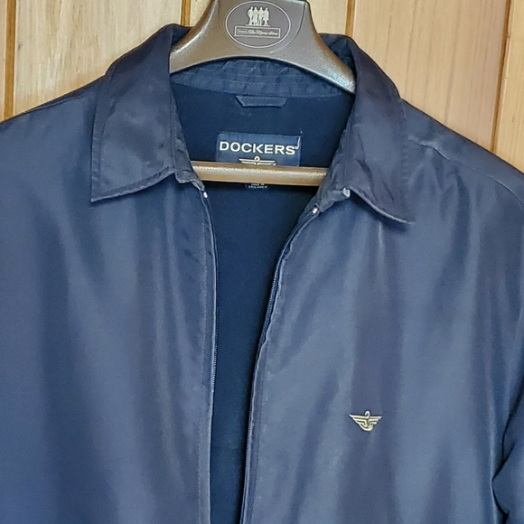 Docker's Weather Resistant Navy Jacket - Picture 2 of 6